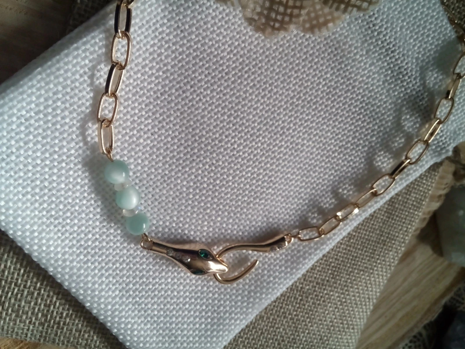 Collier serpent et pierres d'Angélite – photo 4